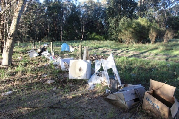 Builders rubbish Manjedal Brook 5