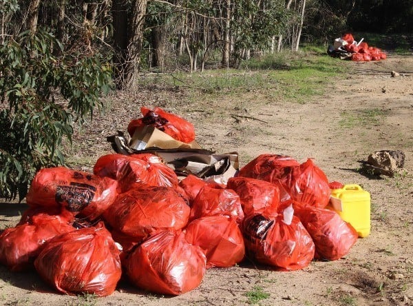 Builders rubbish Manjedal Brook 7